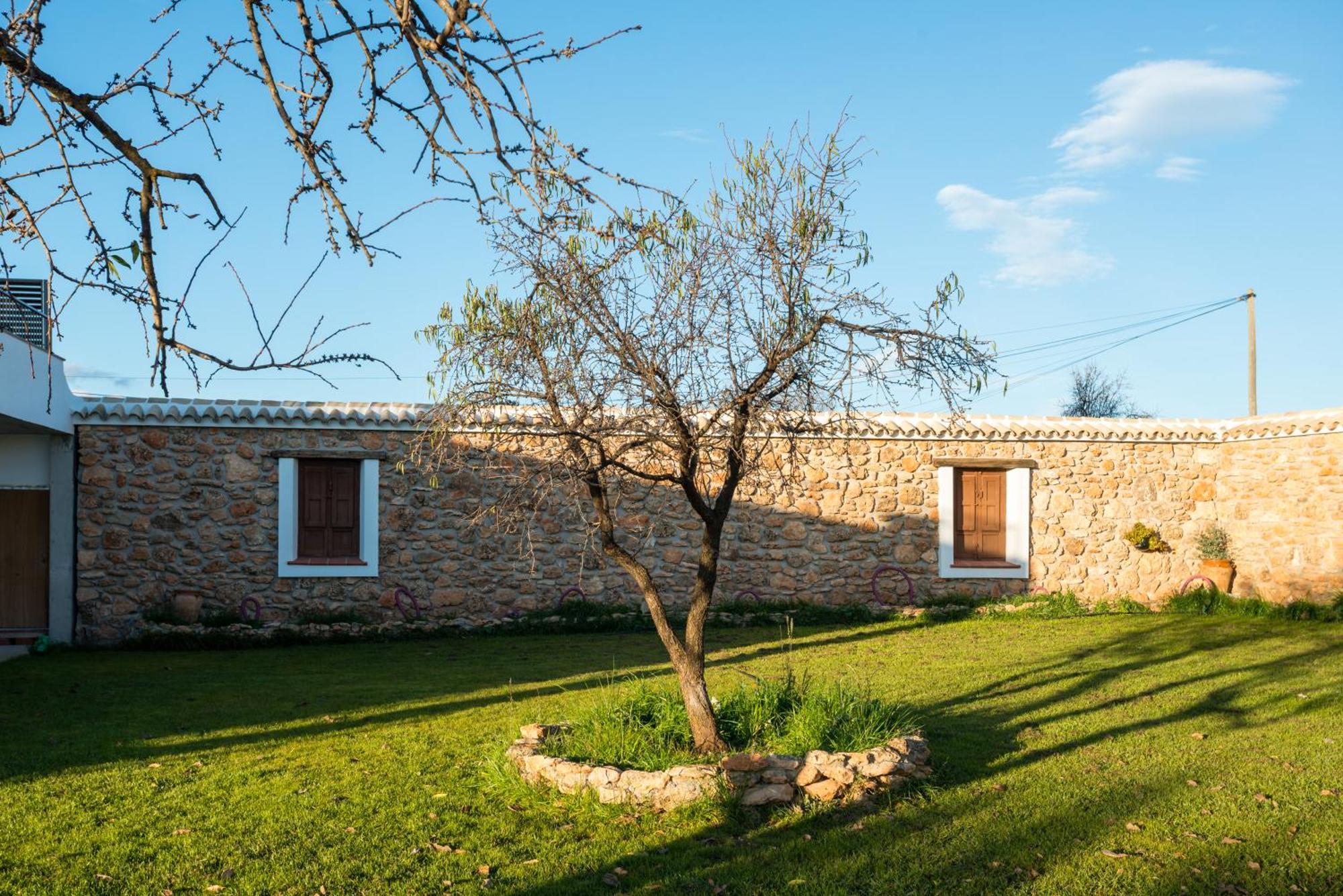 Apartamentos Turisticos Rurales Camino Rio Peralta โปโซอัลกอน ภายนอก รูปภาพ
